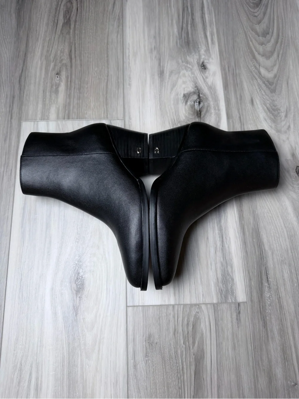 Coach Pacey Black Leather Pointed Toe Booties Women’s 7.5 Gold